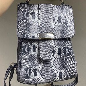 Just fab snake print black white fashion backpack